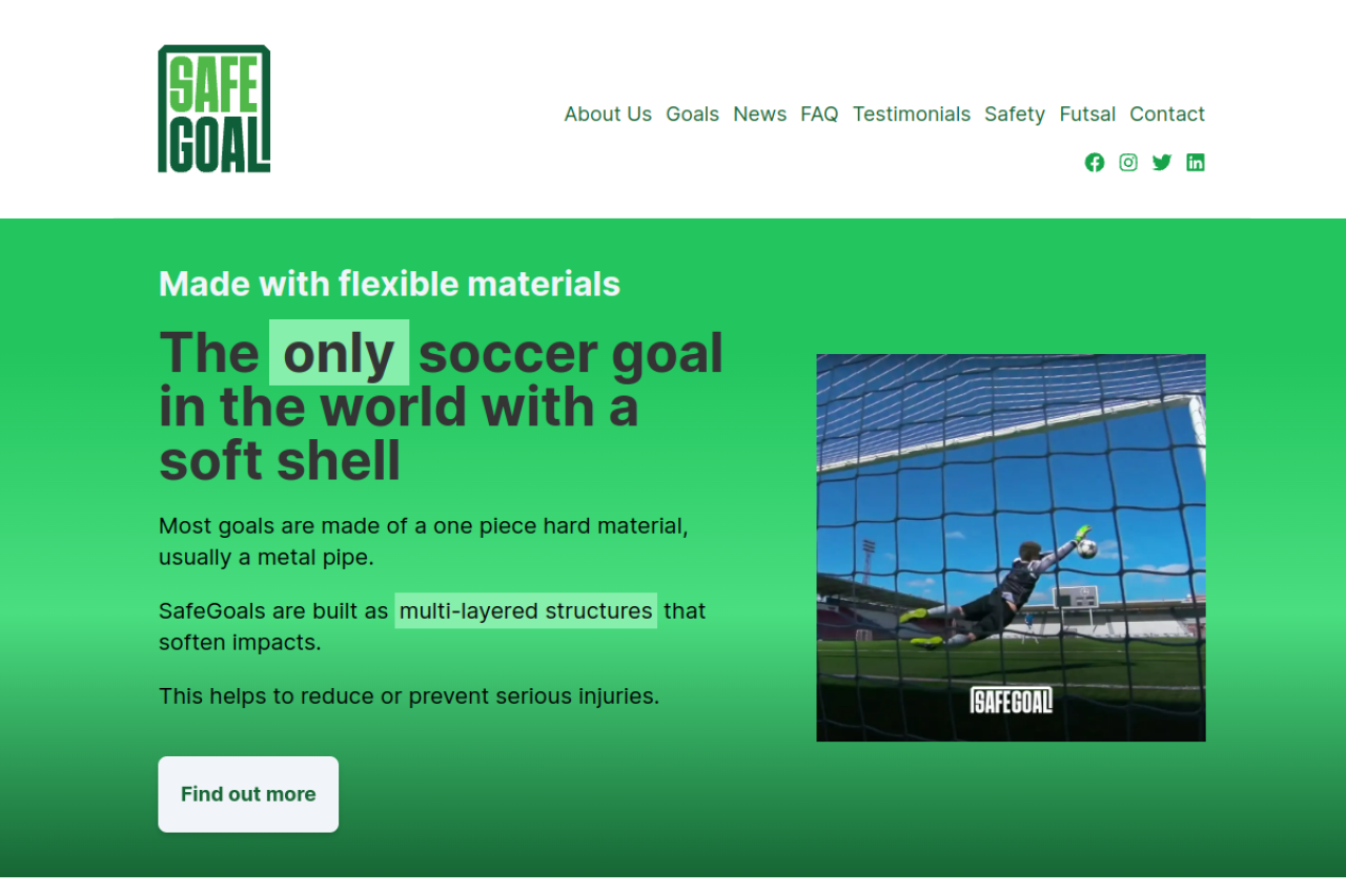 Screenshot of SafeGoal Soccer
