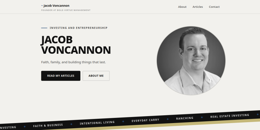 Wavy theme - a fluid motion personal website design